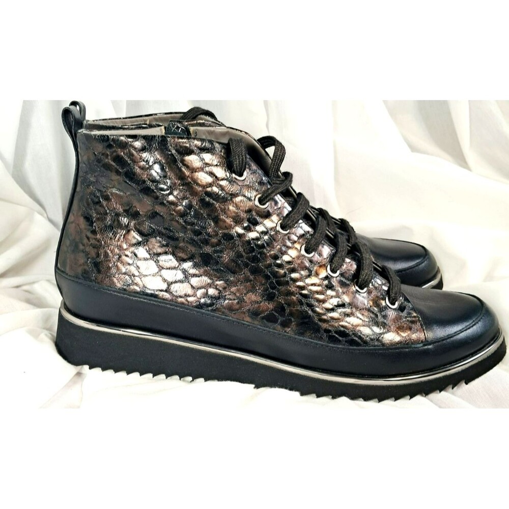 XSA Italian Snake Embossed Metallic Bronze Black Size 41 US 10 Boots